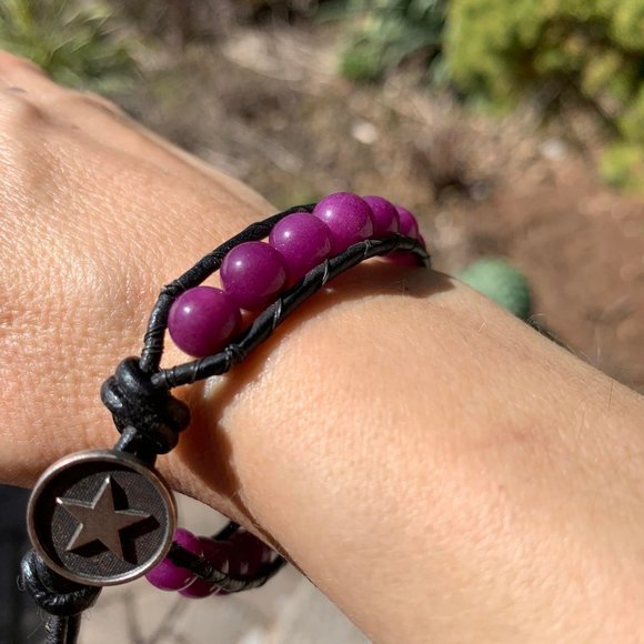 🌷3 for$25🌷Handmade Genuine Purple Quartzite & Leather Button Closure Bracelet - Picture 3 of 9